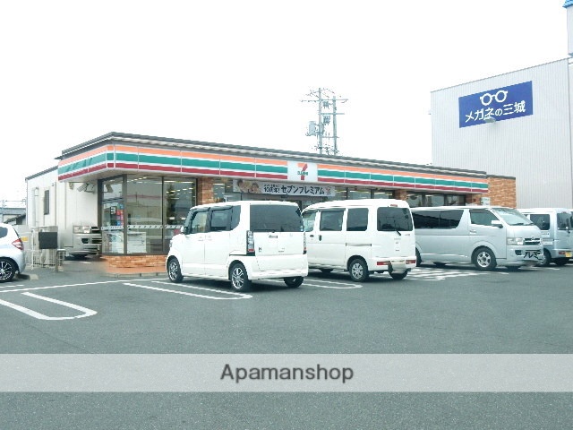 コンビニ　セブンイレブン下中野東店（コンビニ）まで500m