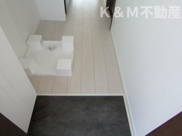 玄関　収納もある玄関です