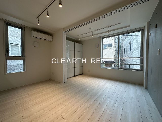 その他部屋・スペース　ベッドルームを含めると13.6帖/角部屋で開放的