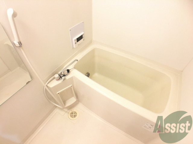 バス・シャワールーム　追い炊きが付いているのでゆったりできそうですね