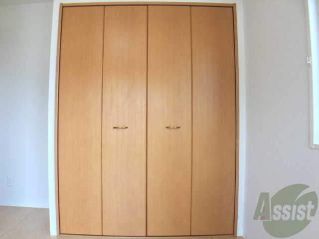 収納　クローゼットがありました。お洋服や荷物はここへ