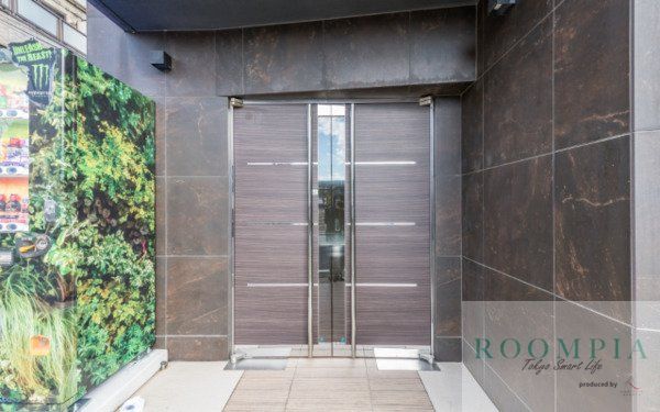 玄関　エントランス