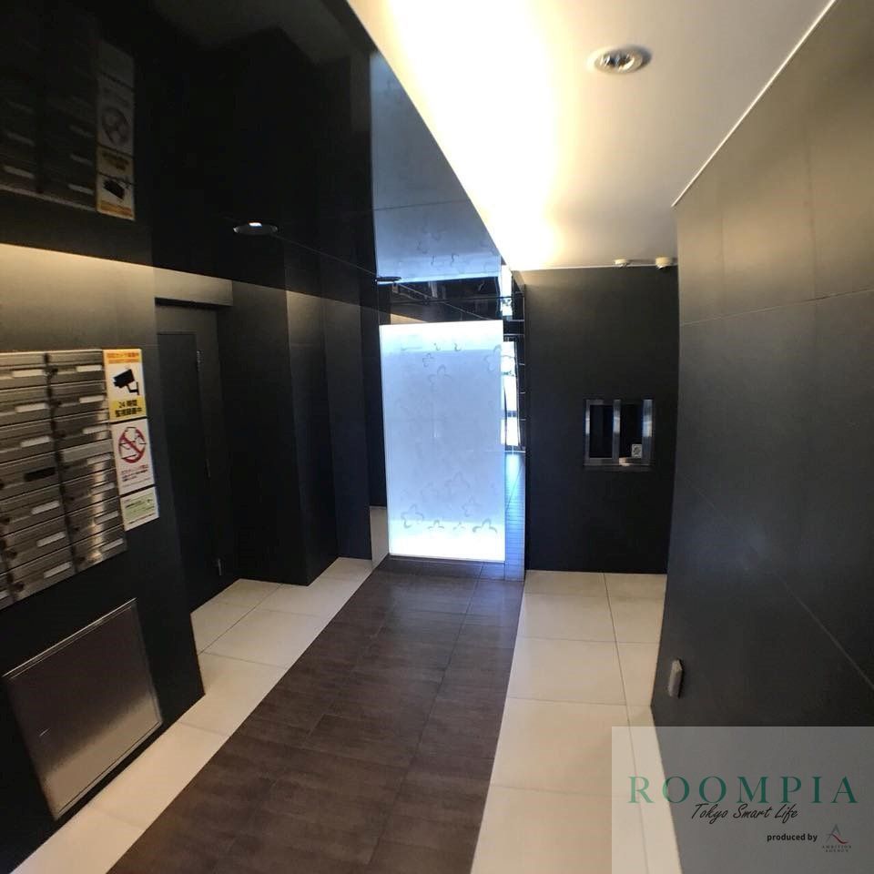 エントランス　エントランス