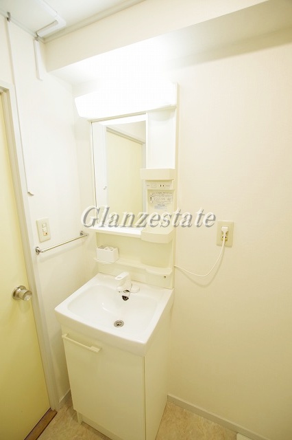 洗面設備　☆キレイな独立洗面台☆