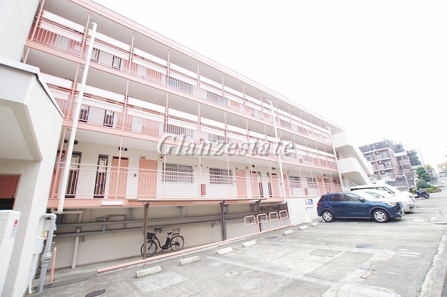 建物外観　☆存在感を放つ外観☆