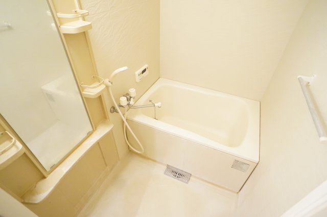 バス・シャワールーム　バス