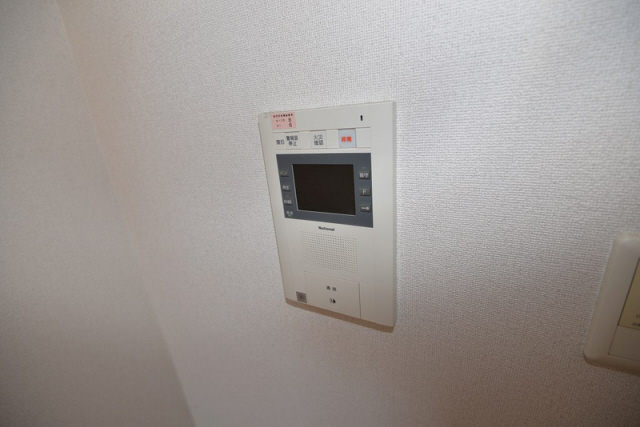 セキュリティ　モニター付インターホンです
