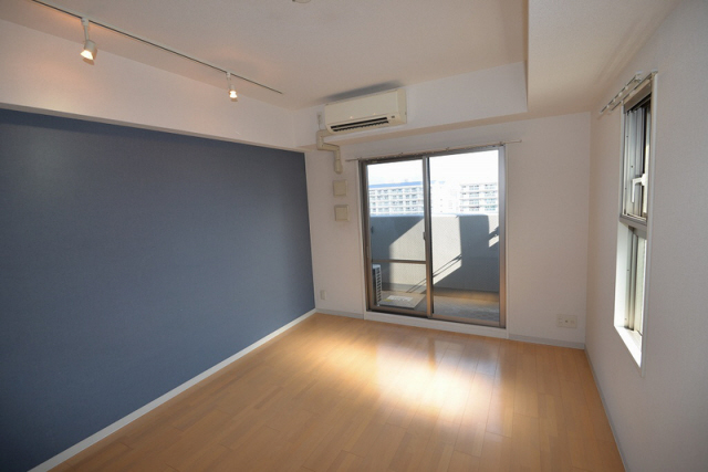 居室・リビング　写真は同マンションの別のお部屋のものです。