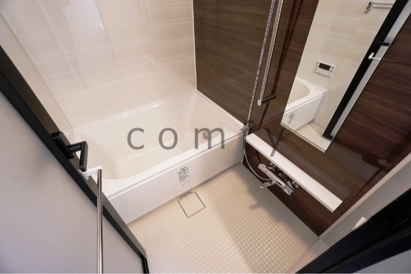 バス・シャワールーム　バスルーム