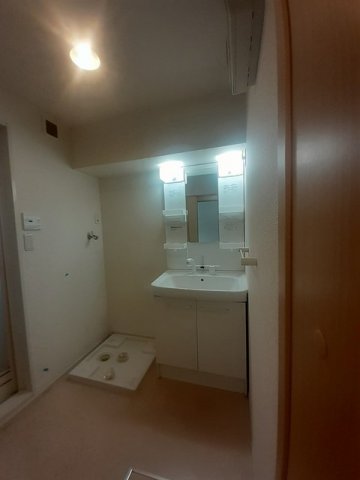 洗面設備　広い洗面スペース