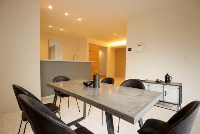 居室・リビング　ＣＧで家具等を配置したもので家具等は含まれません。