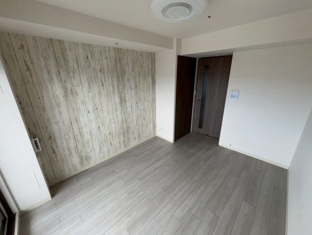 居室・リビング　同物件別部屋写真