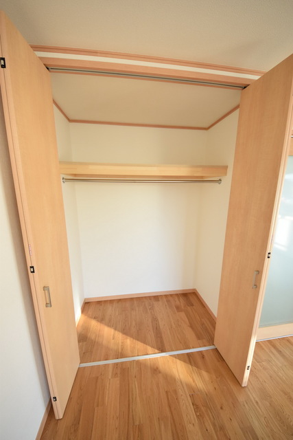 収納　～今日はどの服着ておでかけしようかなぁ～