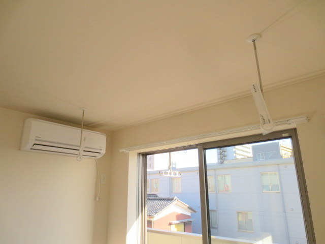 その他部屋・スペース　★室内物干し竿★