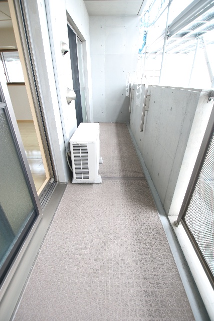 バルコニー　※別室の参考写真の為、現況優先です。