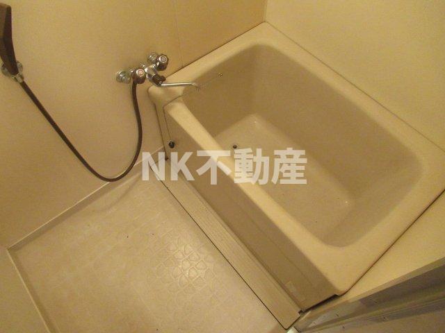 バス・シャワールーム　ゆったり過ごせるお風呂です