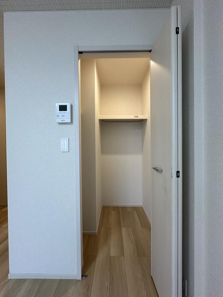 収納　ウォークインクローゼット