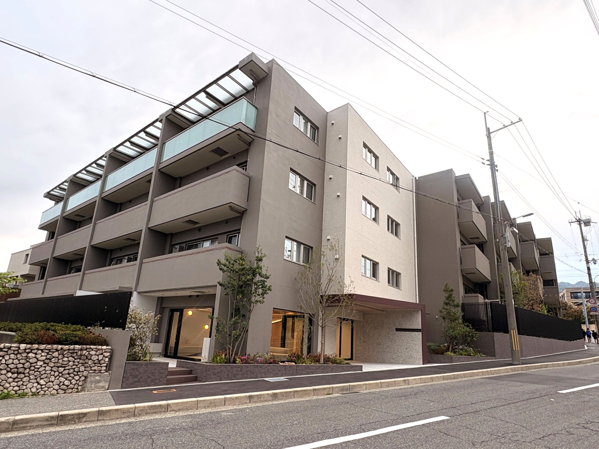 建物外観　1月完成
