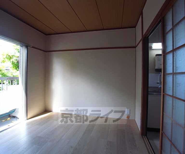 居室・リビング　きれいなお部屋です。