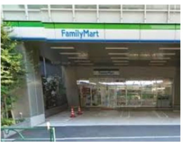 コンビニ　ファミリーマート中野中央二丁目店（コンビニ）まで385m