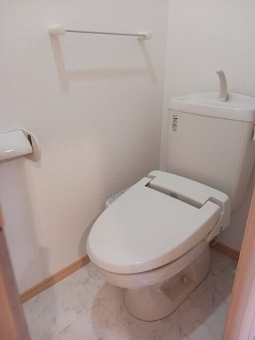 トイレ　シンプルで使いやすいトイレです