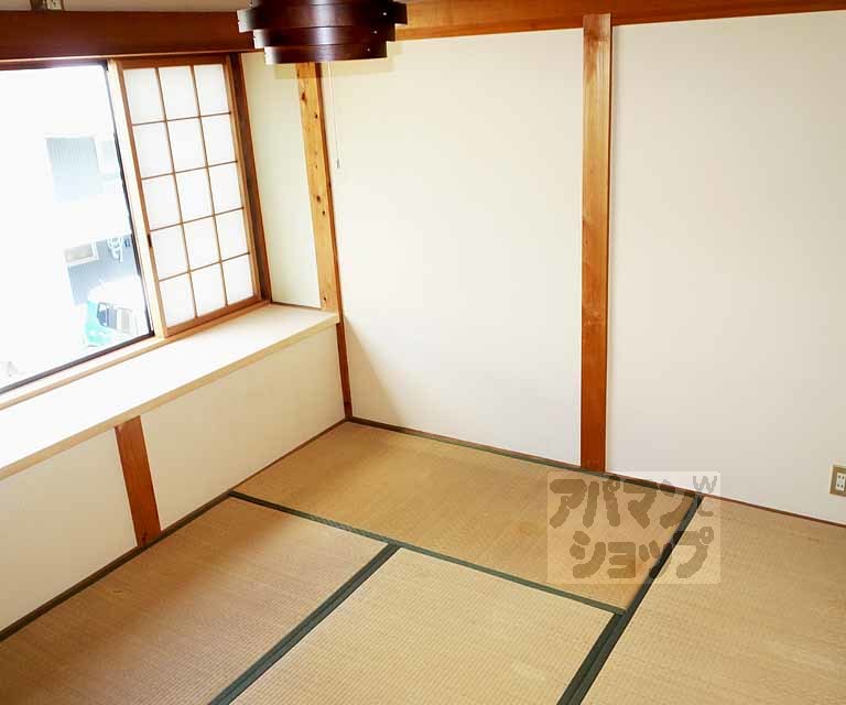 居室・リビング　１号室の写真です。
