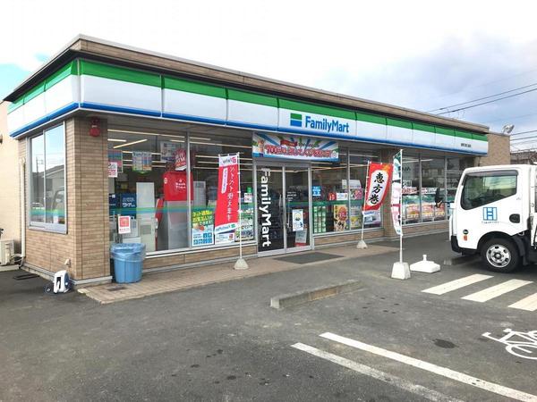 コンビニ　ファミリーマート倉敷玉島店（コンビニ）まで703m