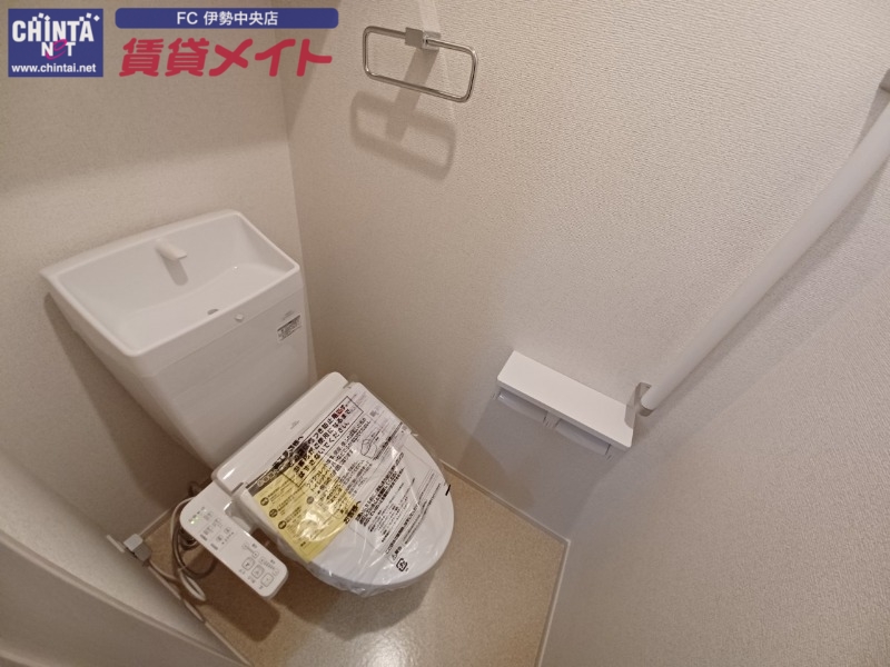 トイレ　反転タイプ参考写真