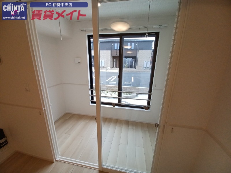 バルコニー　反転タイプ参考写真