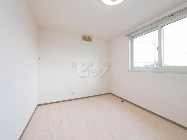 その他部屋・スペース　壁面が多く家具の配置がしやすいです♪