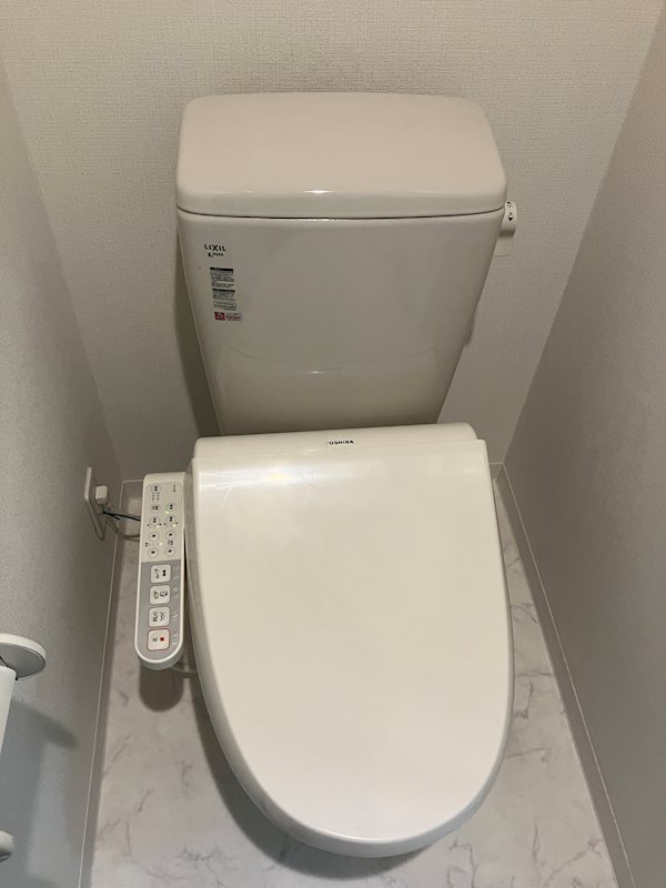 トイレ　トイレ