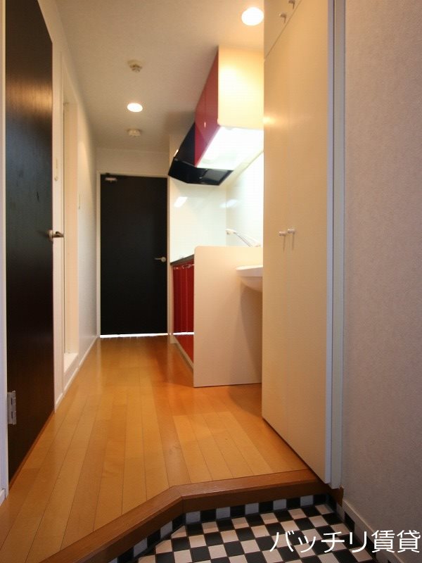 玄関　※同マンション別部屋写真の為、現状優先。