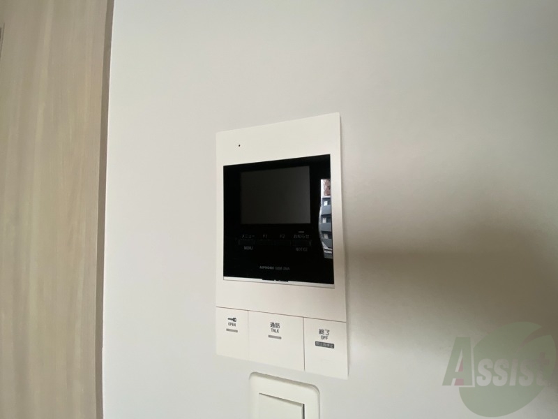 セキュリティ　ＴＶモニター付インターホンです。来客者の顔が見えるので安心！