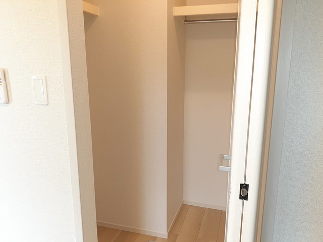 収納　ウォークインクローゼット