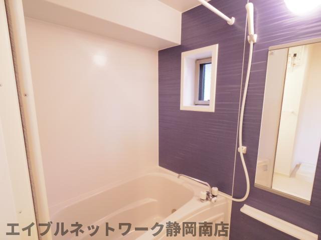 バス・シャワールーム　日々の暮らしに欠かせないお風呂です