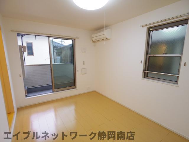 その他　ゆったり過ごせるリビングです