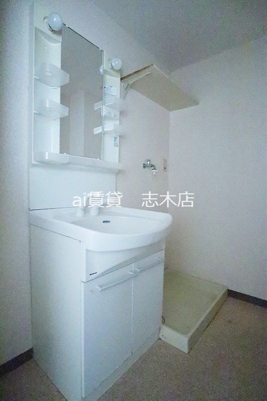洗面設備　※間取り反転