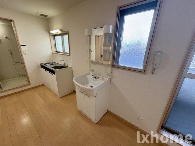 洗面設備　使いやすい洗面所です