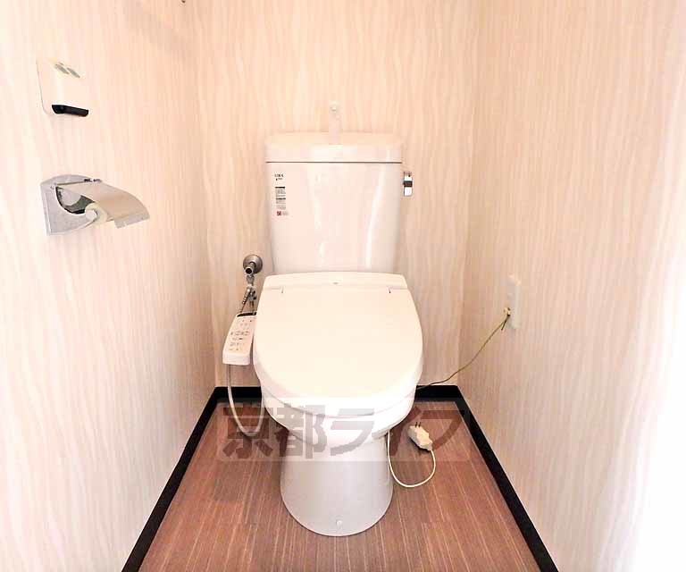 トイレ　トイレスペースです