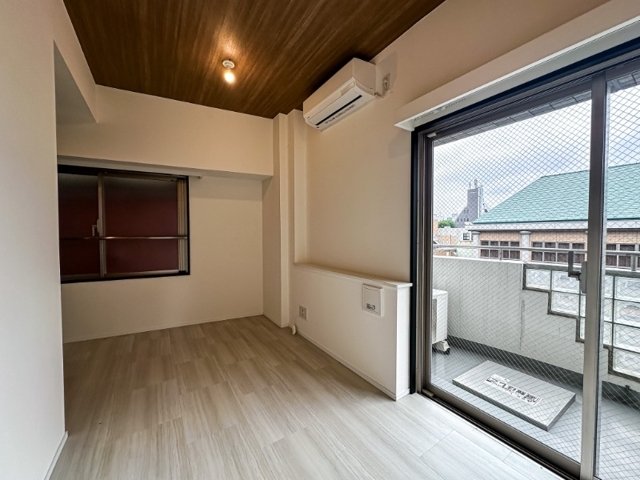 レジディア恵比寿の居間写真