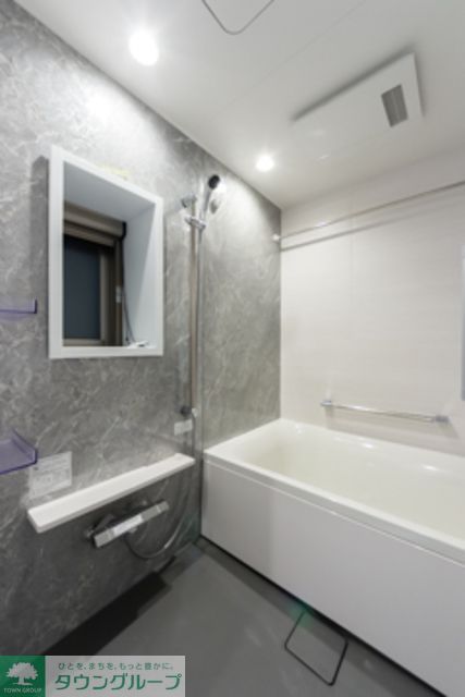 バス・シャワールーム　※写真は同タイプ住戸です。