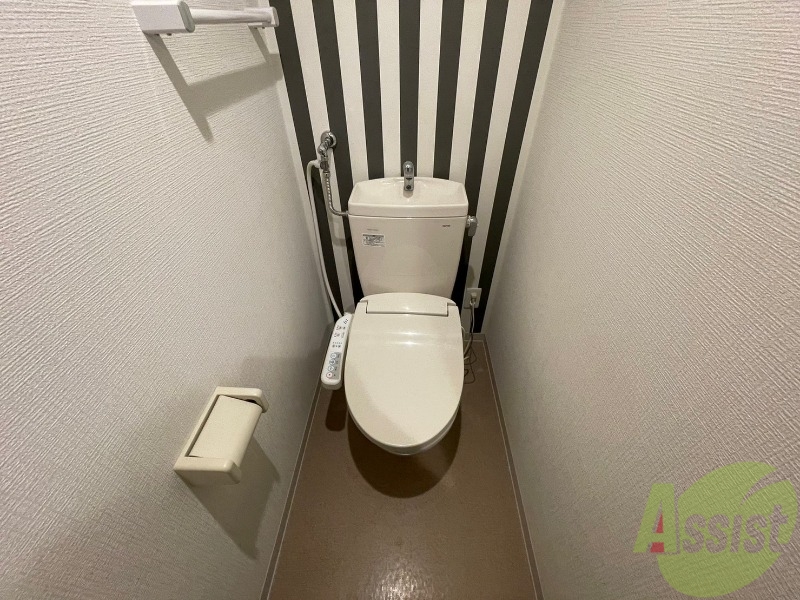 トイレ　トイレです。ウォシュレット付を探している方、おすすめです。