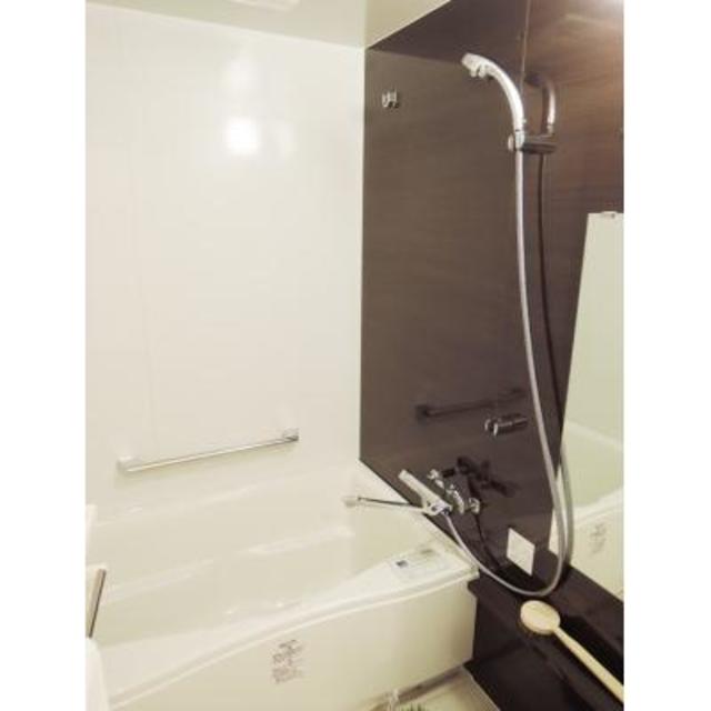バス・シャワールーム　※写真は同タイプ住戸です。