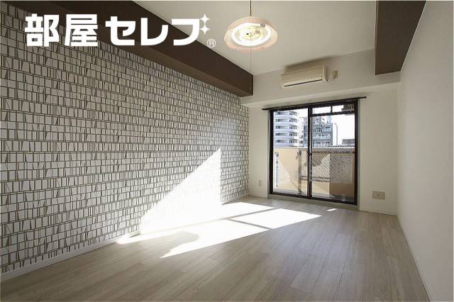 JSコートIIの居間写真