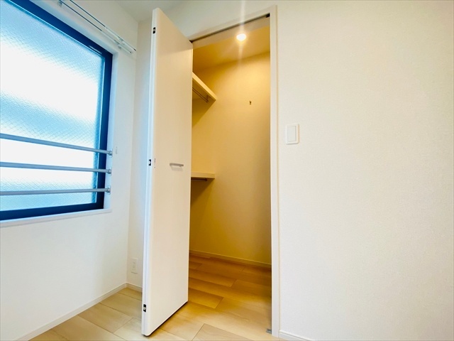 収納　＊同タイプのお部屋の内装写真転載。