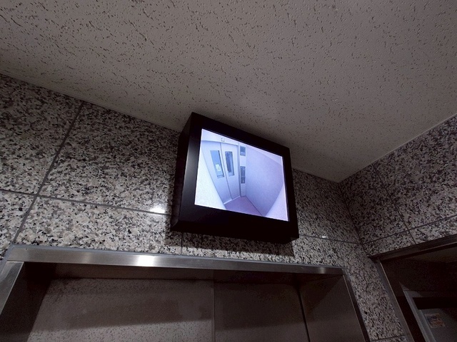 その他　エレベーターモニター