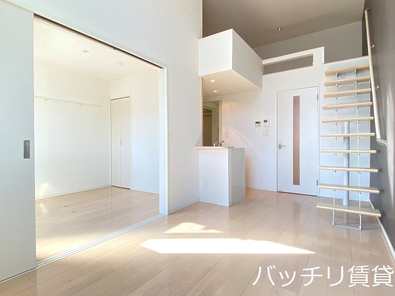 居室・リビング　別号室タイプの為、タイプの為、現状を優先致します