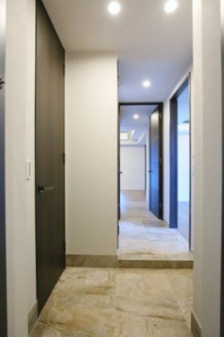 玄関　別部屋参考写真