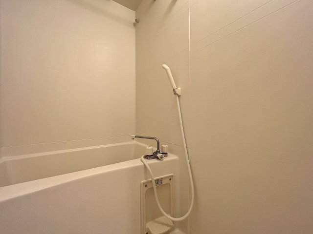 バス・シャワールーム　バス・トイレ別です