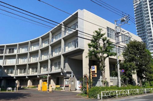 病院　昭和大学附属烏山病院（病院）まで433m